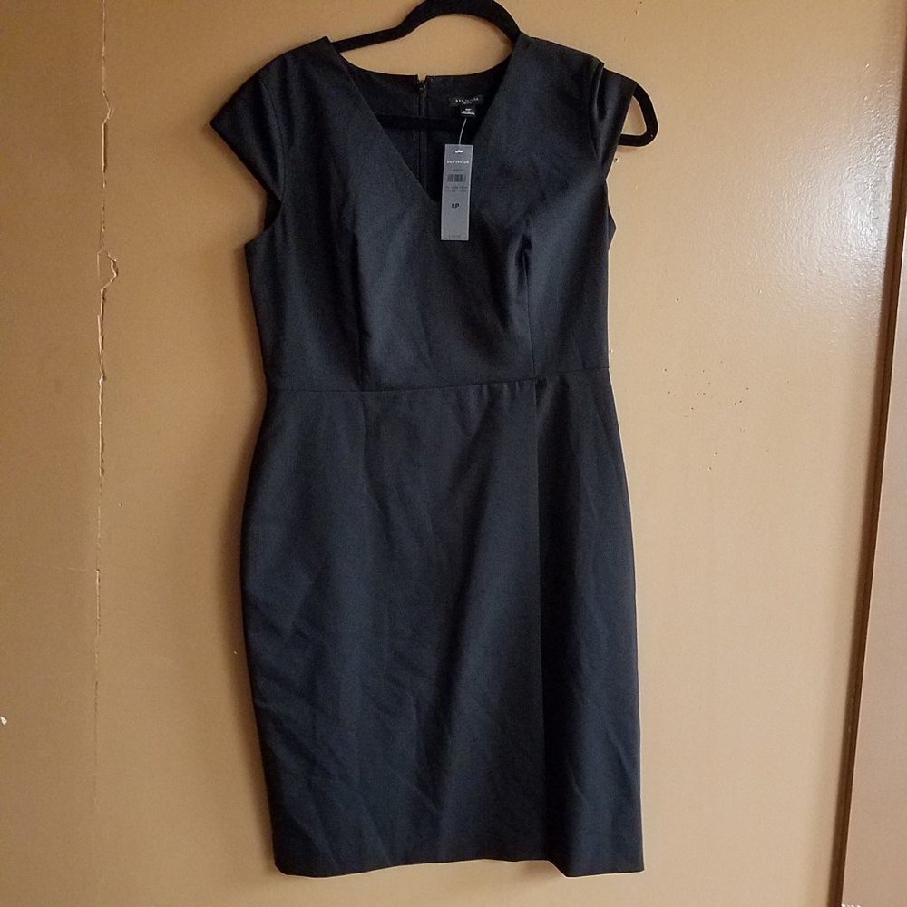 $169 ANN TAYLOR  V-NECK CAP SLEEVE BLACK NWT